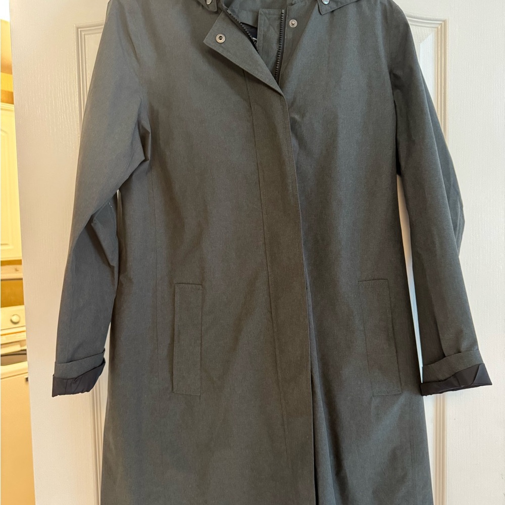 Lands' End Gray Trench Coat Weather-Resistant Streamlined